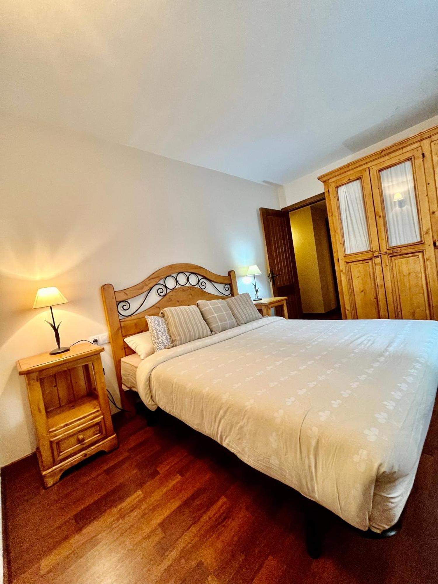 Apartamento Luxury House Valencia D'Aneu Exterior foto