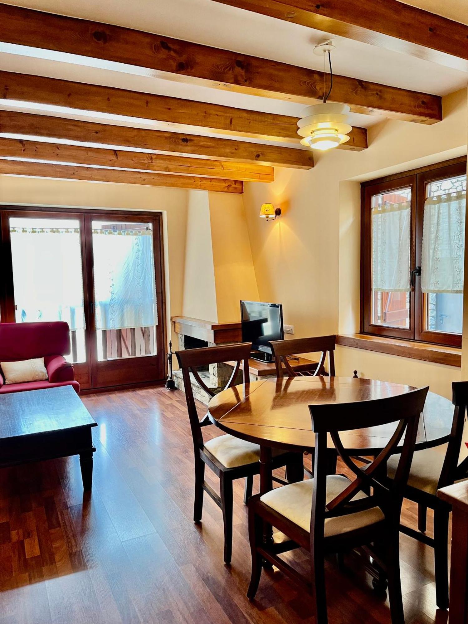 Apartamento Luxury House Valencia D'Aneu Exterior foto