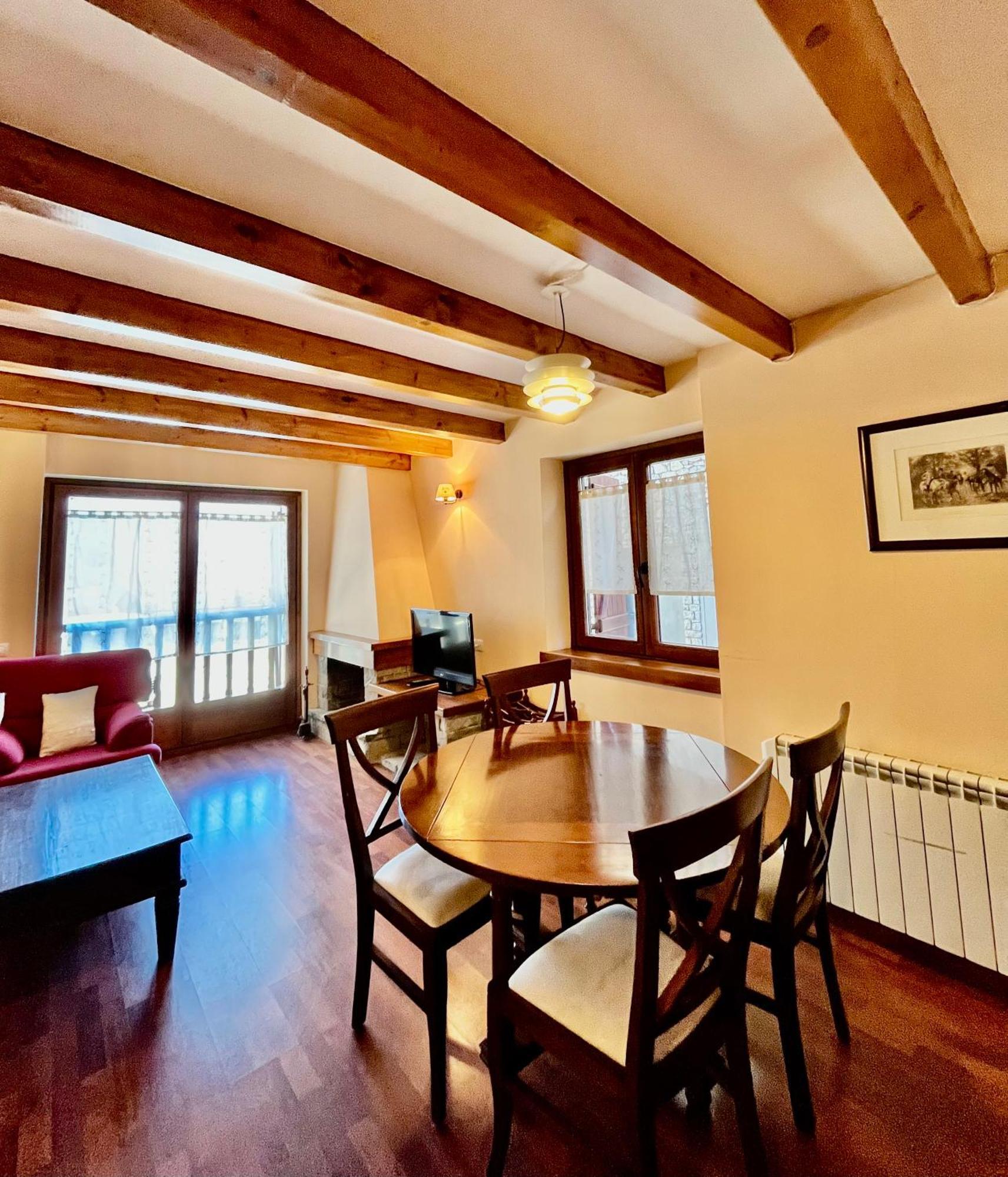 Apartamento Luxury House Valencia D'Aneu Exterior foto